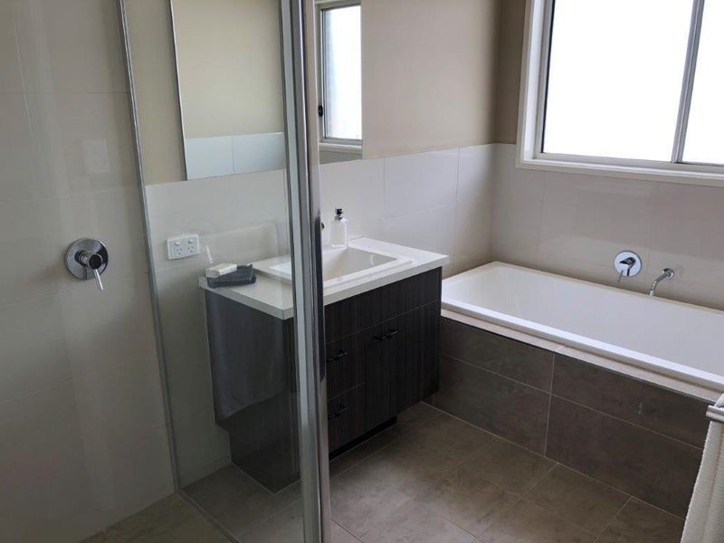 7 Wade Street, Turvey Park NSW 2650