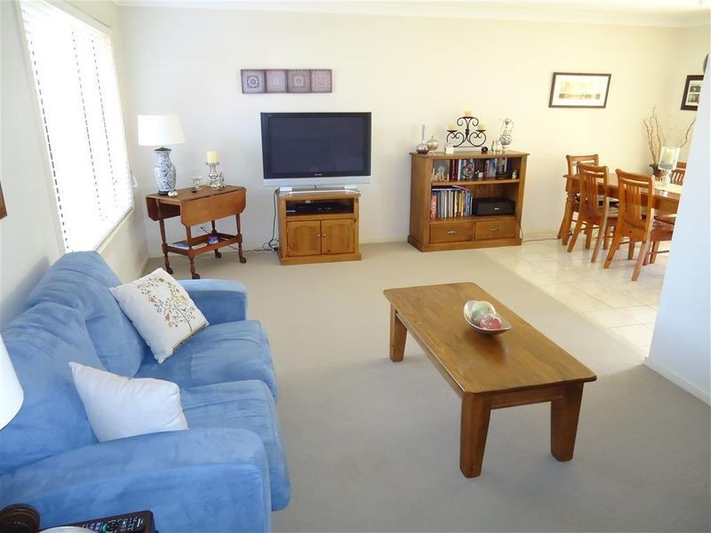 4 Kimba Drive, Glenfield Park NSW 2650