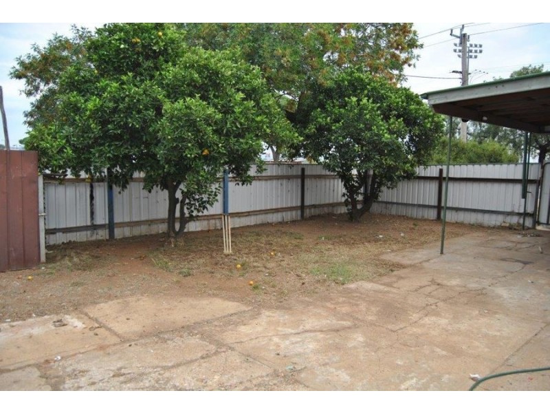 116 Urana Street, Turvey Park NSW 2650