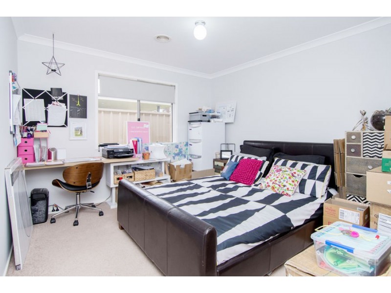 19 Gibson Street, Boorooma NSW 2650