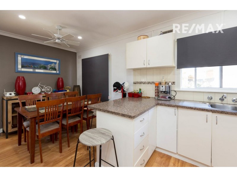 49 Ziegler Avenue, Kooringal NSW 2650