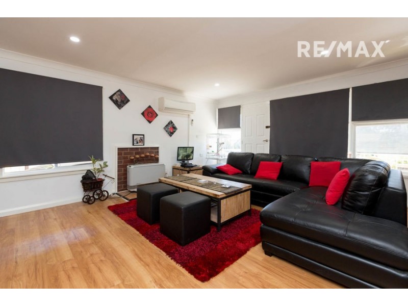 49 Ziegler Avenue, Kooringal NSW 2650