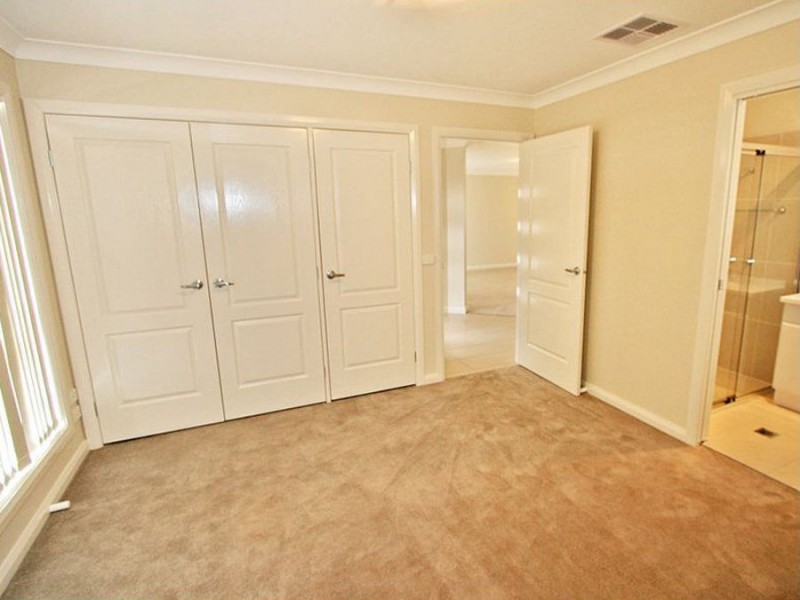 1/1 Brindabella Drive, Tatton NSW 2650