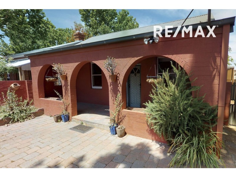 170 Gurwood Street, Wagga Wagga NSW 2650