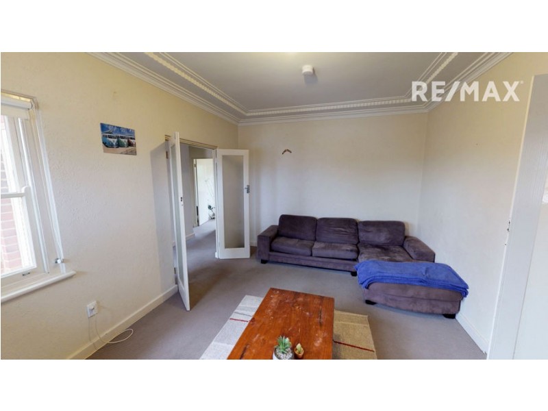 24 Copland Street, Kooringal NSW 2650