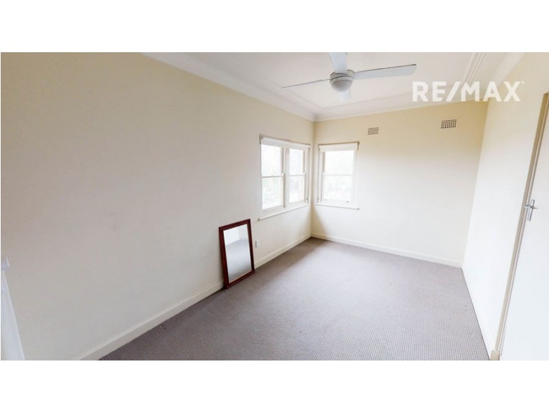 24 Copland Street, Kooringal NSW 2650