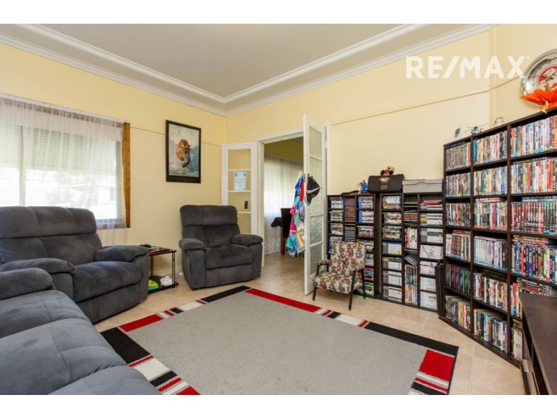 129 Grove Street, Kooringal NSW 2650