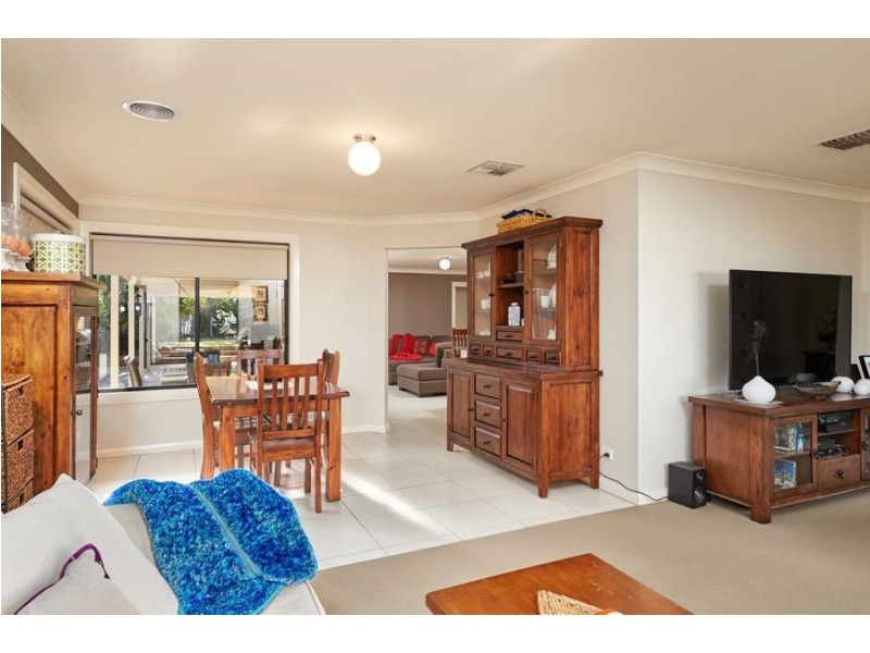 22 Mirrul Street, Glenfield Park NSW 2650