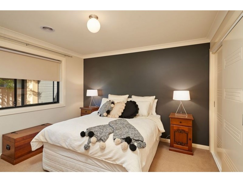 22 Mirrul Street, Glenfield Park NSW 2650