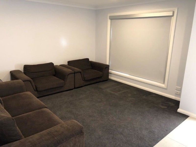 8 Mugga Street, Gobbagombalin NSW 2650