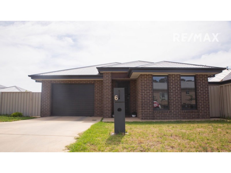 6 Mordie Place, Gobbagombalin NSW 2650