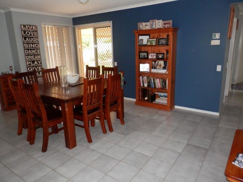 4 Mangrove Crescent, Forest Hill NSW 2651