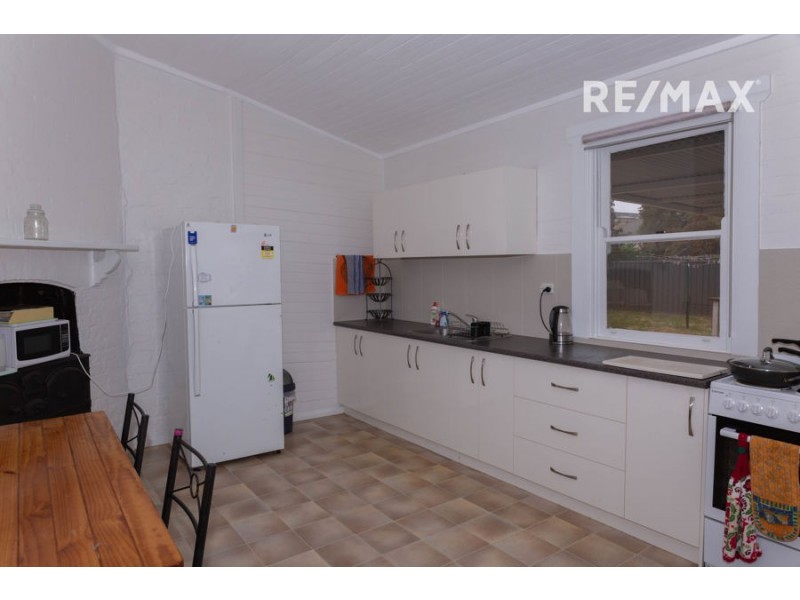 6 Hannah Street, Ganmain NSW 2702