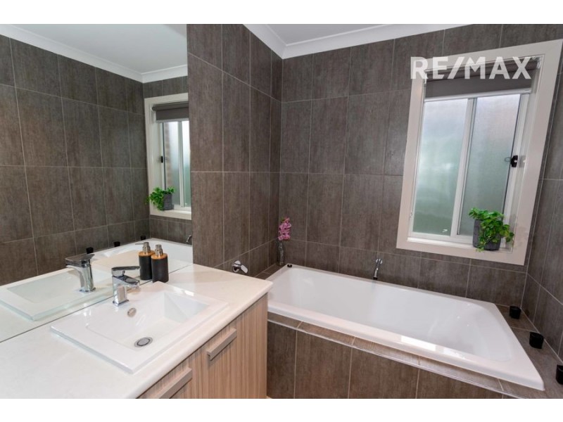 9B Gimlet Place, Forest Hill NSW 2651