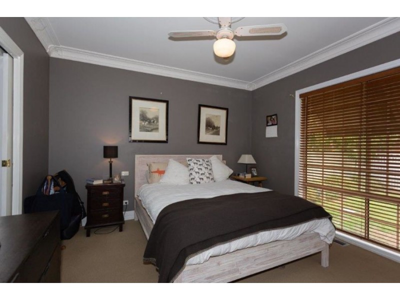 43 Meurant Avenue, Wagga Wagga NSW 2650