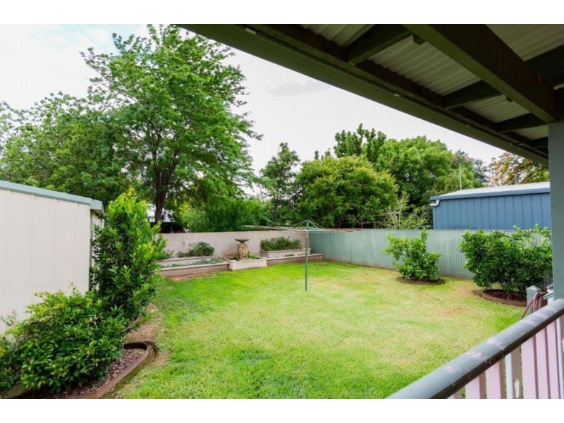 43 Meurant Avenue, Wagga Wagga NSW 2650