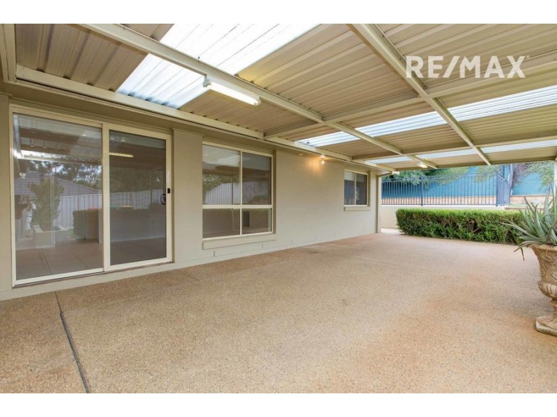8 Fletcher Place, Kooringal NSW 2650