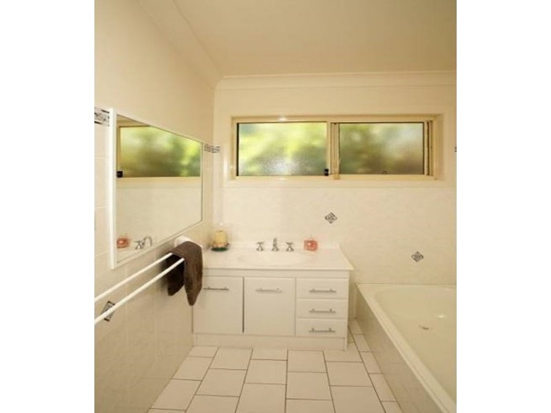 30 Girraween Mews, Glenfield Park NSW 2650