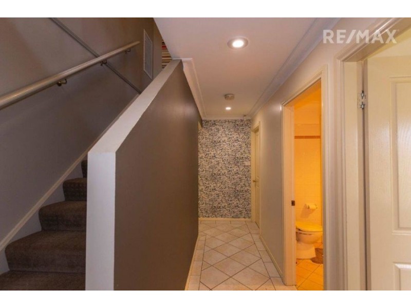 2/56 Simkin Crescent, Kooringal NSW 2650