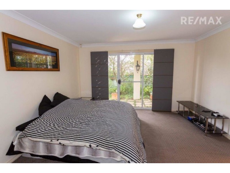 2/56 Simkin Crescent, Kooringal NSW 2650