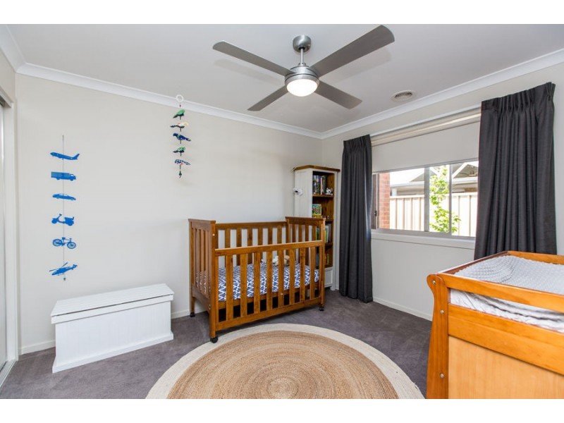 3 Mulberrygong Court, Gobbagombalin NSW 2650