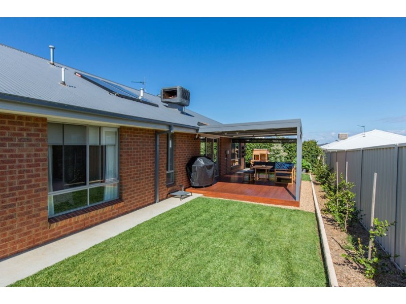3 Mulberrygong Court, Gobbagombalin NSW 2650