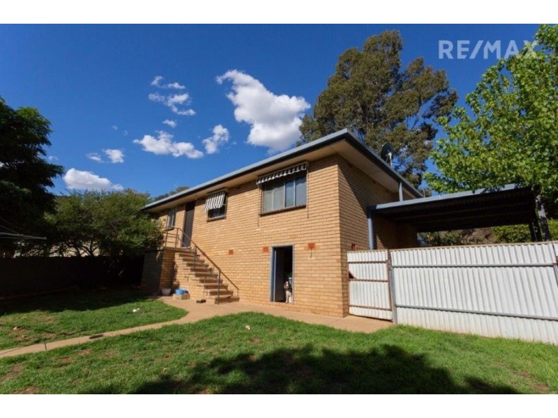 18 Malumba Street, Kooringal NSW 2650