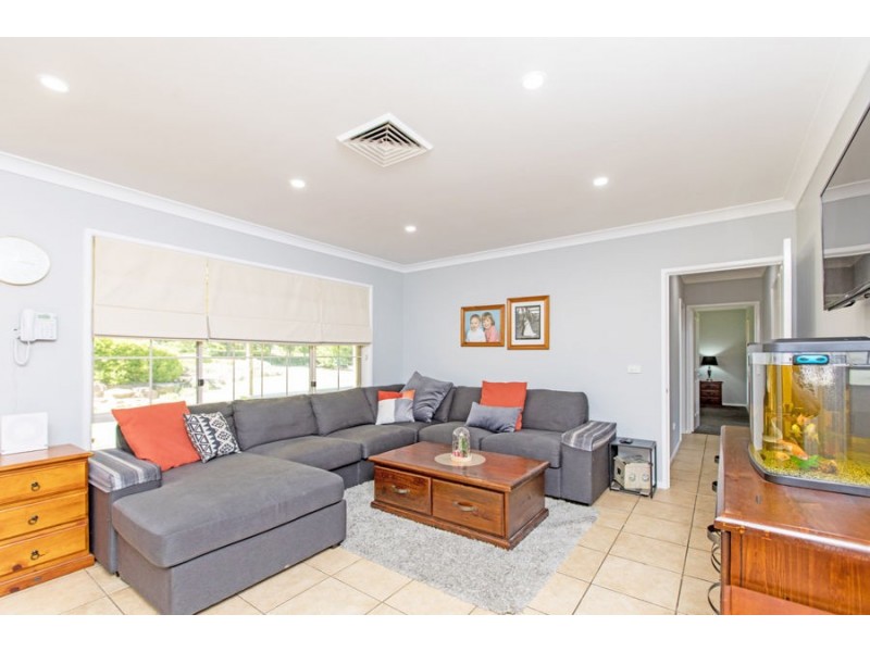 12 Casuarina Place, Springvale NSW 2650