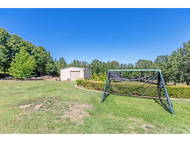 12 Casuarina Place, Springvale NSW 2650