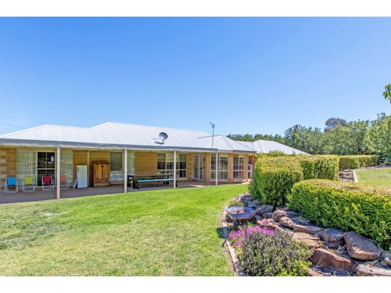 12 Casuarina Place, Springvale NSW 2650