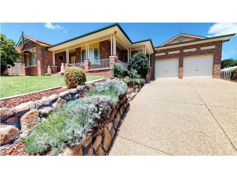5 Wandoo Place, Bourkelands NSW 2650