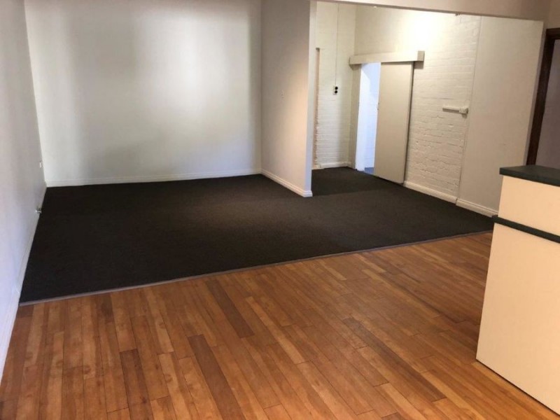 147 Docker Street, Wagga Wagga NSW 2650