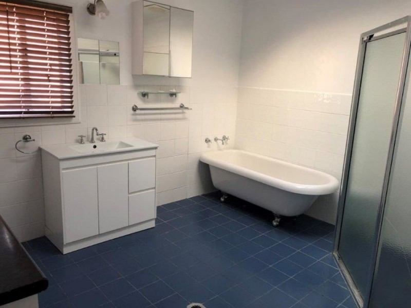 147 Docker Street, Wagga Wagga NSW 2650