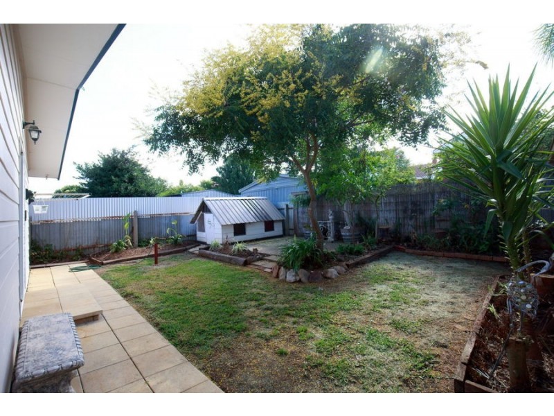 212 Lake Albert Road, Kooringal NSW 2650