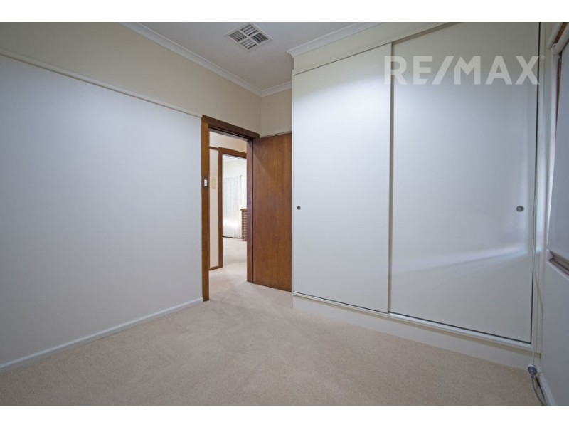 90 Fernleigh Road, Mount Austin NSW 2650