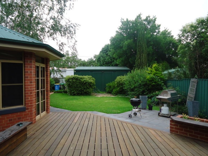 76 Peter Street, Wagga Wagga NSW 2650