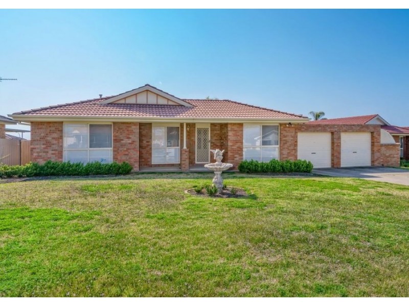 23 Kaldari Crescent, Glenfield Park NSW 2650