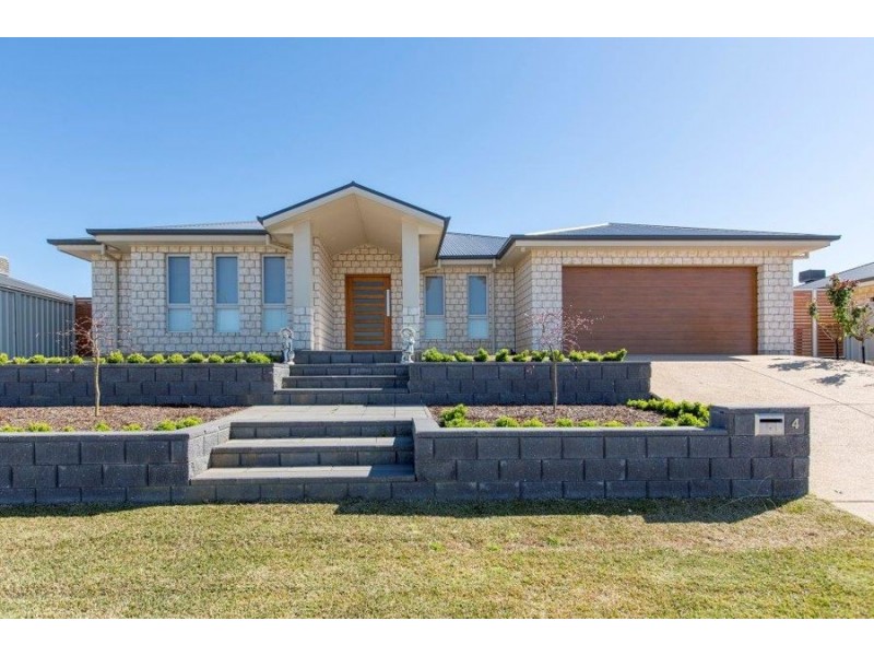 4 Barossa Street, Estella NSW 2650