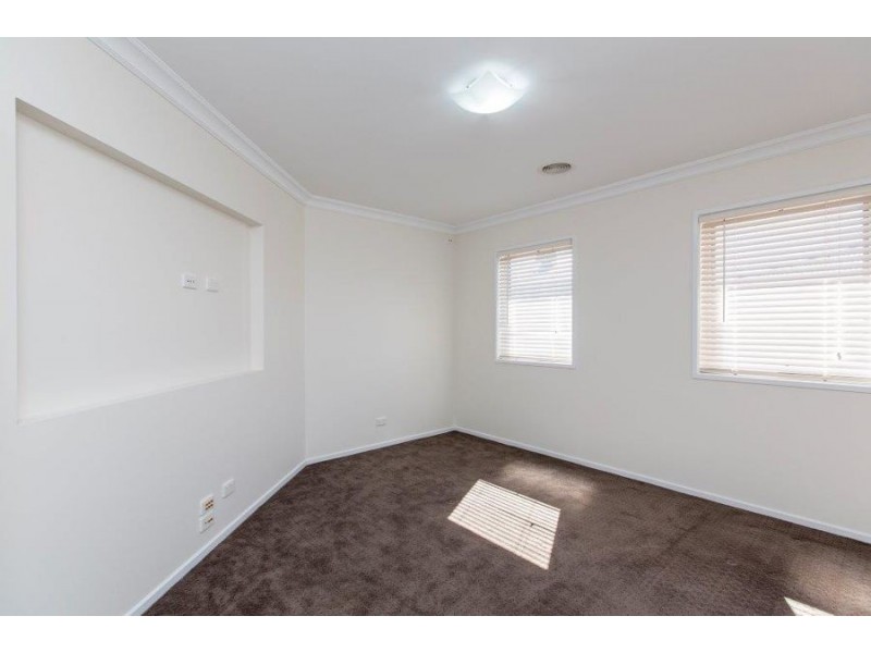 4 Barossa Street, Estella NSW 2650