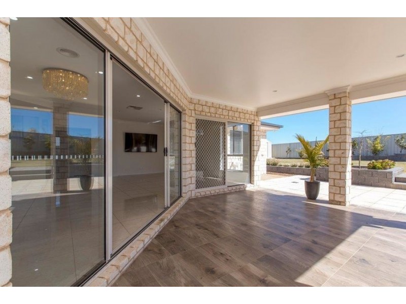 4 Barossa Street, Estella NSW 2650