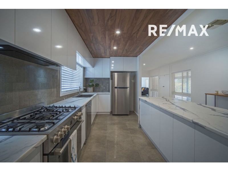 54 Wilks Avenue, Kooringal NSW 2650