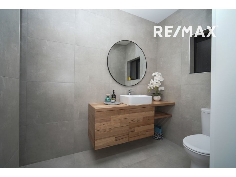 54 Wilks Avenue, Kooringal NSW 2650