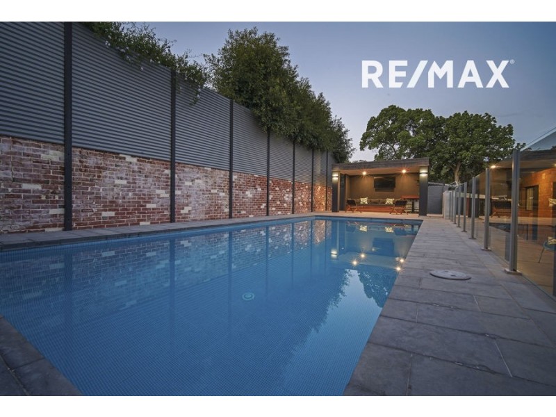 54 Wilks Avenue, Kooringal NSW 2650