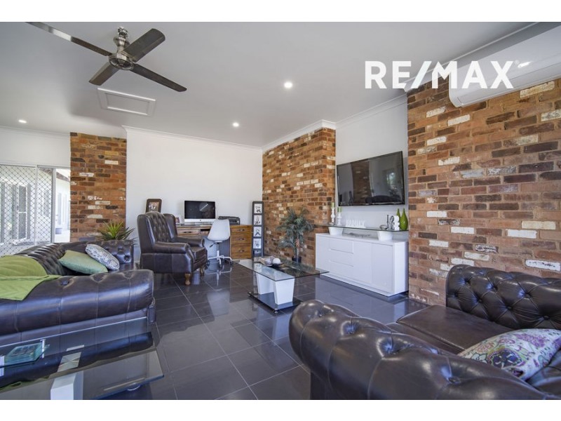 4 Kyeamba Avenue, Lake Albert NSW 2650