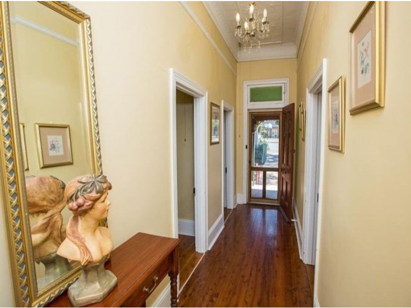 200 Fernleigh Road, Glenfield Park NSW 2650