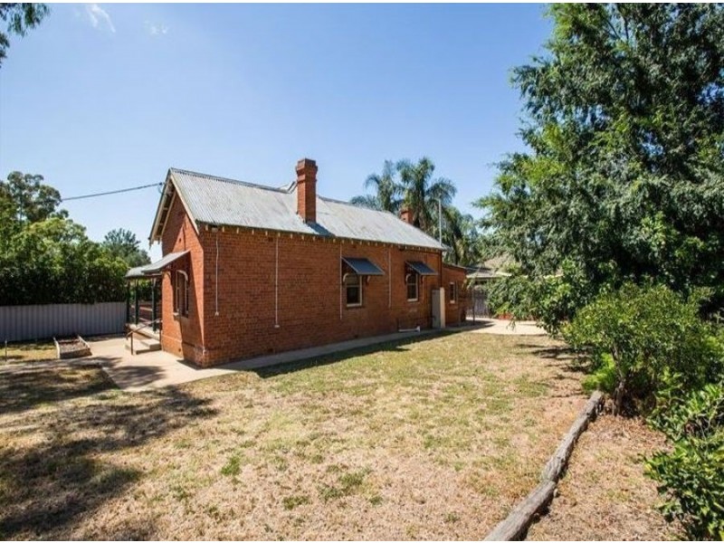 200 Fernleigh Road, Glenfield Park NSW 2650