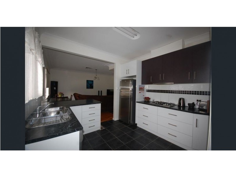 113 Meadow Street, Kooringal NSW 2650