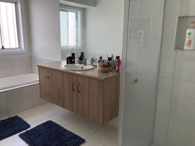 9 Mugga Street, Gobbagombalin NSW 2650