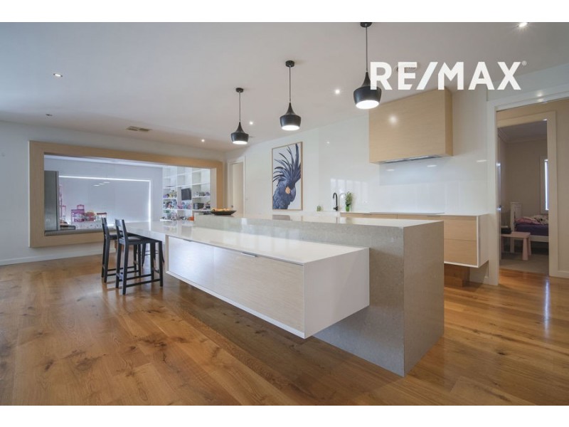 10 Clarence Place, Tatton NSW 2650