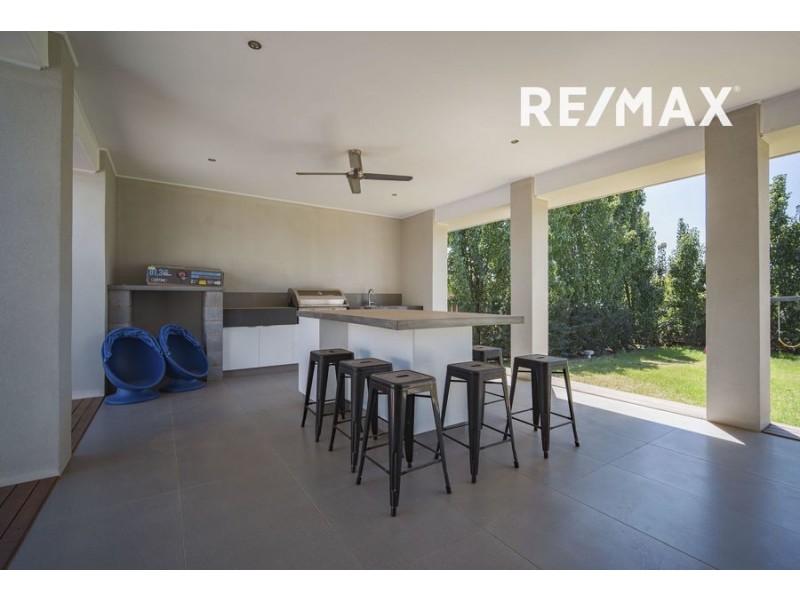 10 Clarence Place, Tatton NSW 2650